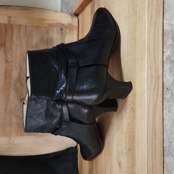 Salvatore Ferragamo Italian black leather Vintage used boots size 6.5 - Picture 16 of 16